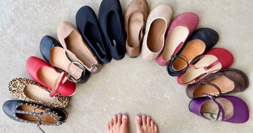 the Right Women’s Leather Sandals
