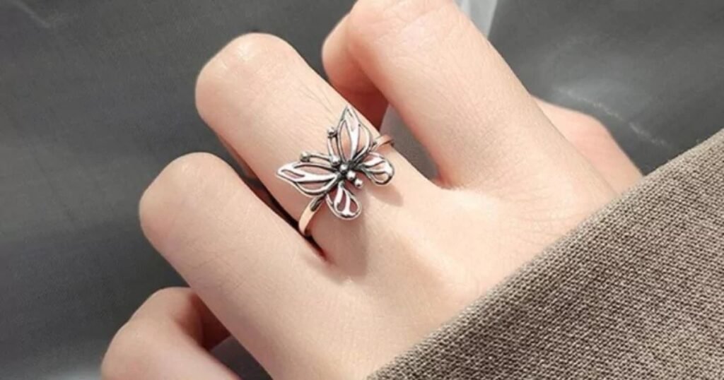 Understanding the Meaning of an Assure RingĀ for a Girl