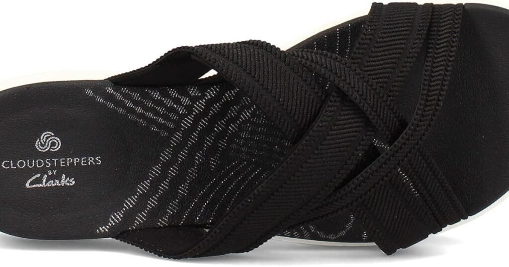 Clarks Un Maui Step Sandals